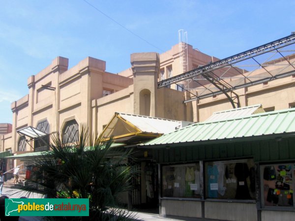L'Hospitalet de Llobregat - Mercat de Collblanc (Foto: Albert Esteves, 2006) L'Hospitalet de Llobregat - Mercat de Collblanc