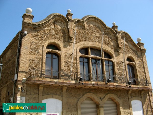 Molins de Rei - Joventut Catòlica (Foto: Albert Esteves, 2008) Molins de Rei - Joventut Catòlica