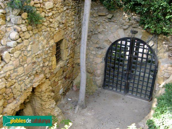 Tarragona - Tamarit, portal de la Creu
