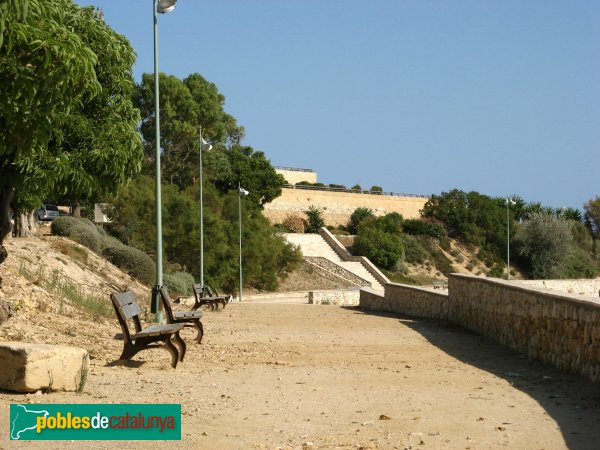 Tarragona - Fortí de la Reina (Foto: Albert Esteves, 2008) Tarragona - Fortí de la Reina