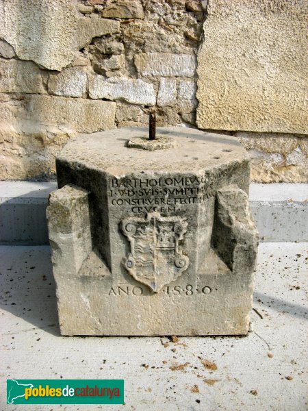 Castellnou de Seana - Creu renaixentista (Foto: Albert Esteves, 2008) Castellnou de Seana - Creu renaixentista