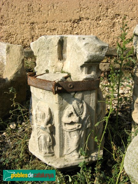 Castellnou de Seana - Creu renaixentista (Foto: Albert Esteves, 2008) Castellnou de Seana - Creu renaixentista