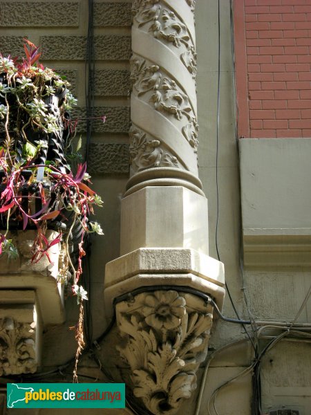 Barcelona - Francisco Giner, 32 (Foto: Albert Esteves, 2008) Barcelona - Francisco Giner, 32