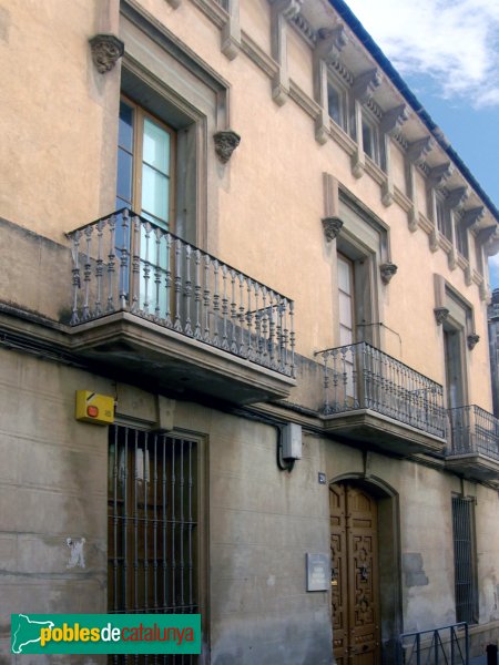 Esparreguera - Casa del carrer Cavallers, 20 (Foto: Albert Esteves, 2006) Esparreguera - Casa del carrer Cavallers, 20