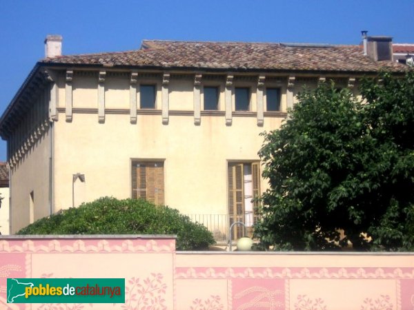 Esparreguera - Casa del carrer Cavallers, 20 (Foto: Albert Esteves, 2006) Esparreguera - Casa del carrer Cavallers, 20