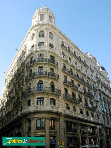 Barcelona - Via Laietana, 45 (Foto: Albert Esteves, 2008) Barcelona - Via Laietana, 45