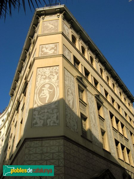 Barcelona - Via Laietana, 11 (Foto: Albert Esteves, 2008) Barcelona - Via Laietana, 11