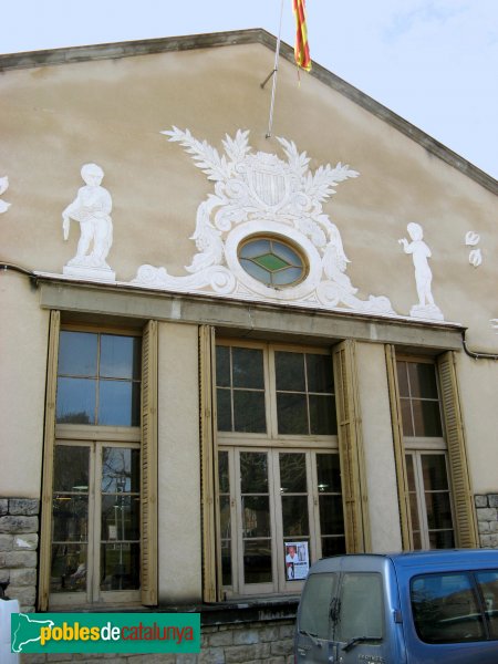 Hostalets de Pierola - Casal Català (Foto: Albert Esteves, 2008) Hostalets de Pierola - Casal Català