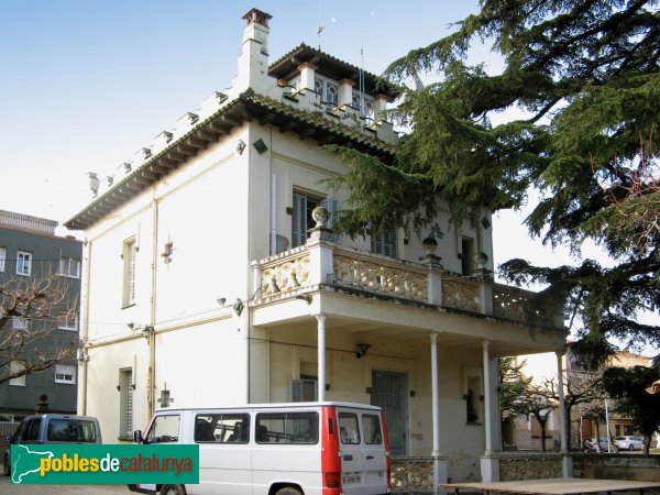 Hostalets de Pierola - Torre del Senyor Enric (Foto: Albert Esteves, 2008) Hostalets de Pierola - Torre del Senyor Enric