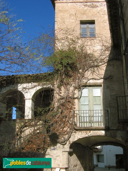 Capellades - Casa Bas (Foto: Albert Esteves, 2009) Capellades - Casa Bas