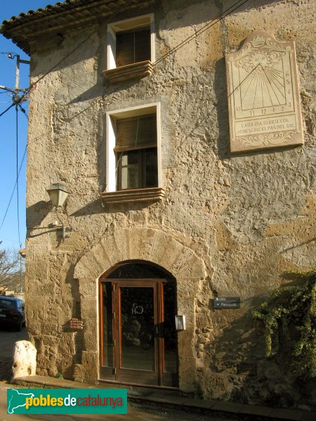 Capellades -Ca n'Alòs (Foto: Albert Esteves, 2009) Capellades -Ca n'Alòs