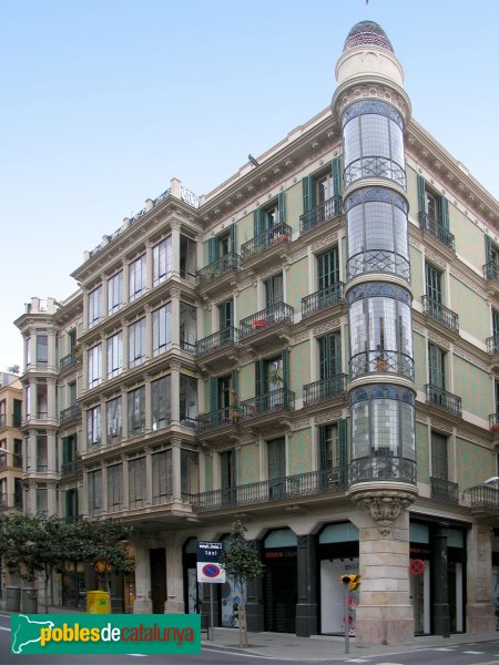 Barcelona - Gran de Gracia, 74-76 (Foto: Valentí Pons, 2009) Barcelona - Gran de Gracia, 74-76