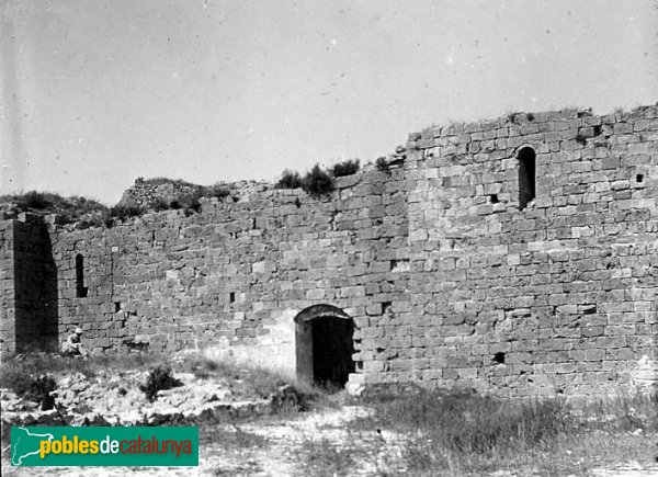 La Pobla de Claramunt - Castell (Foto: Josep Salvany - Fons Salvany, Biblioteca de Catalunya, 1915) La Pobla de Claramunt - Castell