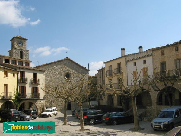 La Llacuna - Plaça Major (Foto: Albert Esteves, 2009) La Llacuna - Plaça Major