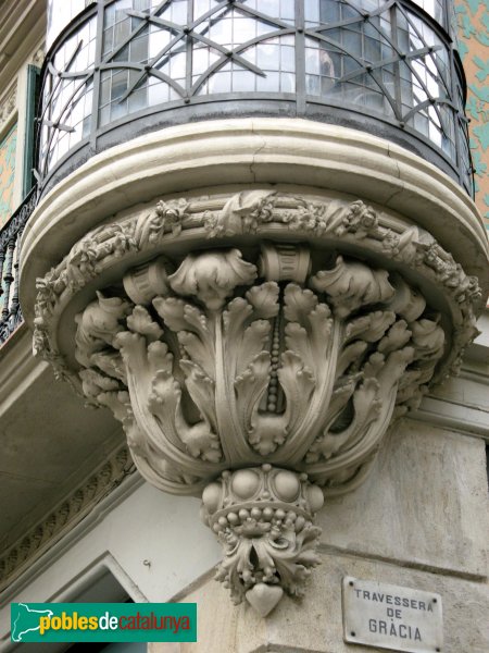 Barcelona - Gran de Gracia, 74-76 (Foto: Albert Esteves, 2009) Barcelona - Gran de Gracia, 74-76