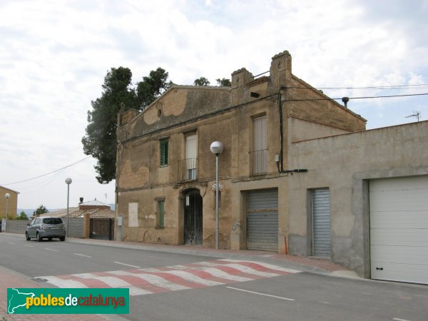 Òdena - Cal Ramon (L'Espelt) (Foto: Albert Esteves, 2009) Òdena - Cal Ramon (L'Espelt)
