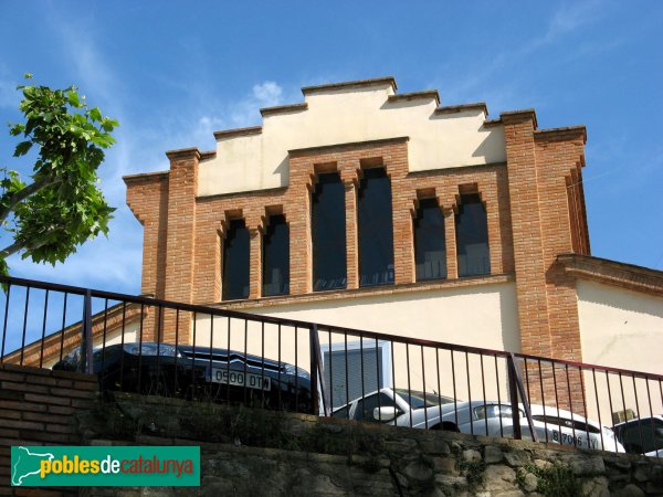 Santa Margarida de Montbui - La Vinícola (Foto: Albert Esteves, 2009) Santa Margarida de Montbui - La Vinícola