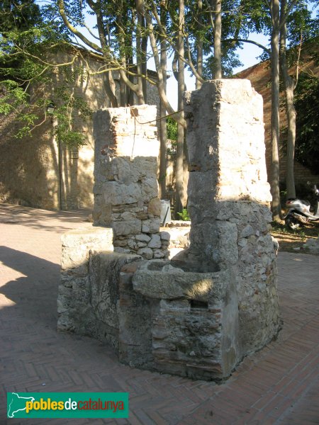 Sant Martí d'Empúries (Foto: Albert Esteves, 2009) Sant Martí d'Empúries