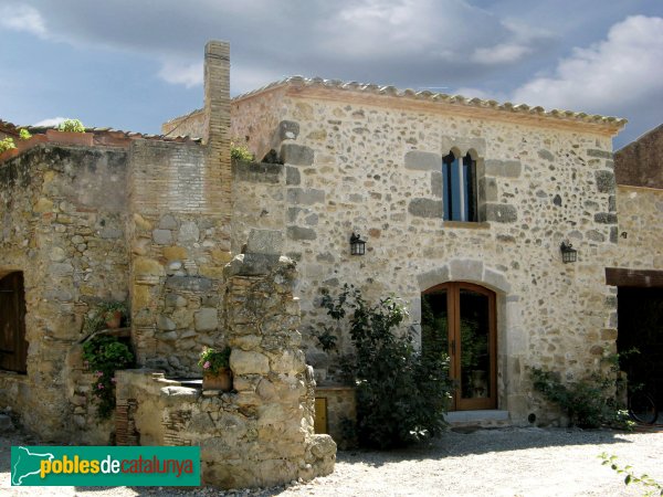 Torroella de Fluvià - Nucli de Sant Tomàs de Fluvià (Foto: Albert Esteves, 2009) Torroella de Fluvià - Nucli de Sant Tomàs de Fluvià