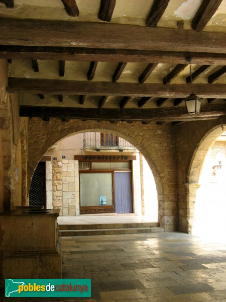 Montblanc - Porxos del Cal Malet (Foto: Albert Esteves, 2009) Montblanc - Porxos del Cal Malet