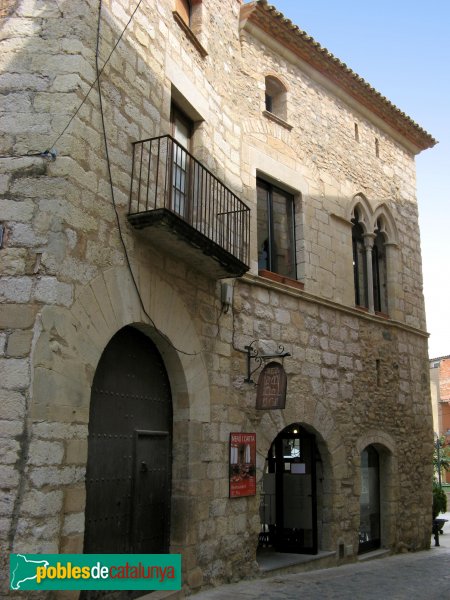 Montblanc - Casa Aguiló (Foto: Albert Esteves, 2009) Montblanc - Casa Aguiló