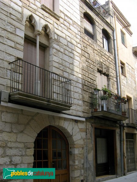 Montblanc - Carrer Major, 128-130 (Foto: Albert Esteves, 2009) Montblanc - Carrer Major, 128-130