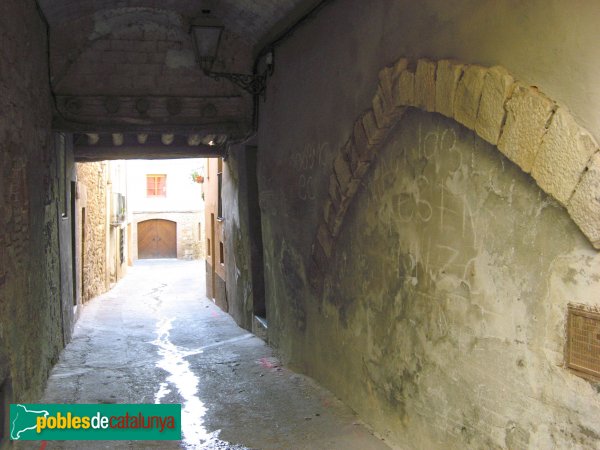 Vimbodí - Volta del carrer de la Font (Foto: Albert Esteves, 2009) Vimbodí - Volta del carrer de la Font