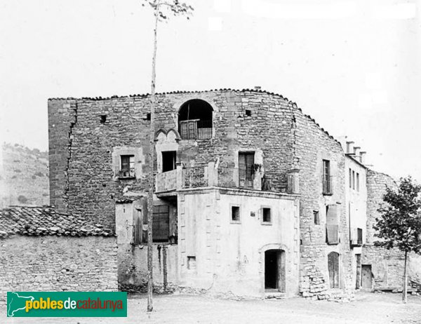 Vallfogona de Riucorb - Castell (Foto: Josep Salvany - Fons Salvany, Biblioteca de Catalunya, 1916) Vallfogona de Riucorb - Castell