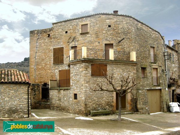 Vallfogona de Riucorb - Castell (Foto: Albert Esteves, 2010) Vallfogona de Riucorb - Castell