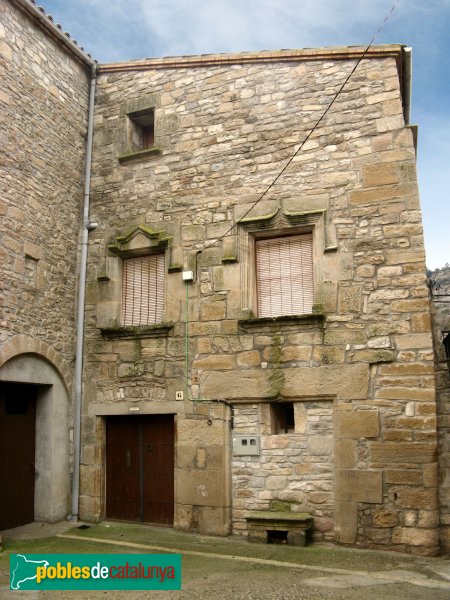 Vallfogona de Riucorb - Cal Tiana (Foto: Albert Esteves, 2010) Vallfogona de Riucorb - Cal Tiana