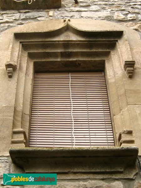 Vallfogona de Riucorb - Finestra renaixentista (Foto: Albert Esteves, 2010) Vallfogona de Riucorb - Finestra renaixentista