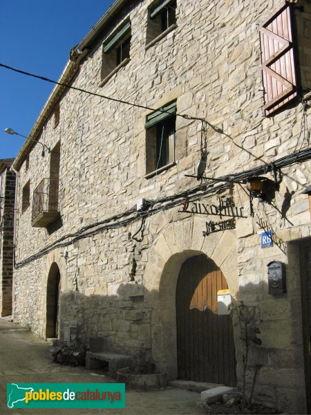 Llorac - Cal Mestre (Foto: Albert Esteves, 2010) Llorac - Cal Mestre