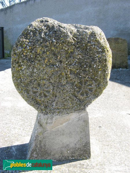 Belltall - Estela discoïdal (Foto: Albert Esteves, 2010) Belltall - Estela discoïdal