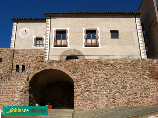 Vacarisses - Castell (Foto: Albert Esteves, 2010) Vacarisses - Castell