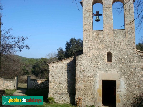 Cerdanyola - Sant Iscle i Santa Victòria de les Feixes (Foto: <i>Isaac Fernández</i>, 2008) Cerdanyola - Sant Iscle i Santa Victòria de les Feixes