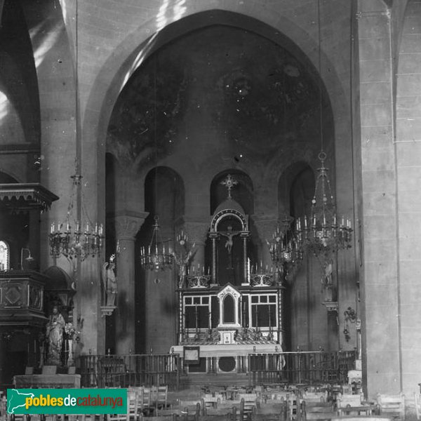 Rubí - Església de Sant Pere, interior (Foto: <i>Josep Salvany - Fons Salvany, Biblioteca de Catalunya</i>, 1918) Rubí - Església de Sant Pere, interior