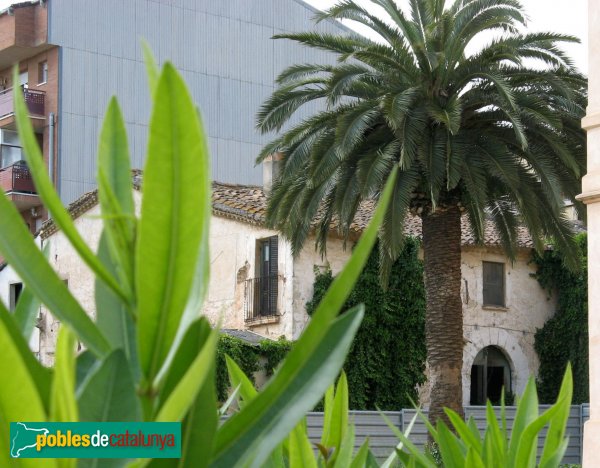 Castellbisbal - Can Margarit, masia antiga (Foto: Albert Esteves, 2010) Castellbisbal - Can Margarit, masia antiga