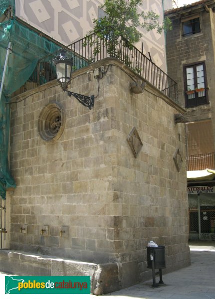 Barcelona - Font de Santa Maria (Foto: Albert Esteves, 2010) Barcelona - Font de Santa Maria