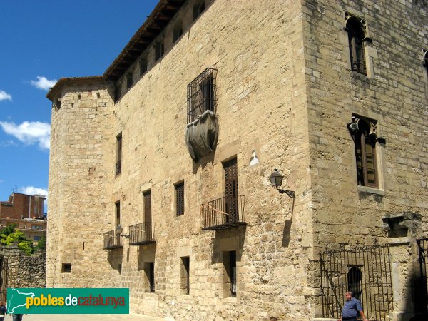 Sant Cugat del Vallès - Palau abacial (Foto: Albert Esteves, 2010) Sant Cugat del Vallès - Palau abacial