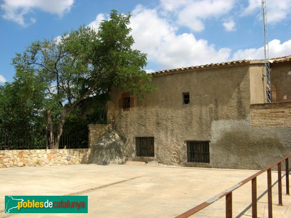 Papiol - Casa rectoral, façana posterior (Foto: Albert Esteves, 2010) Papiol - Casa rectoral, façana posterior