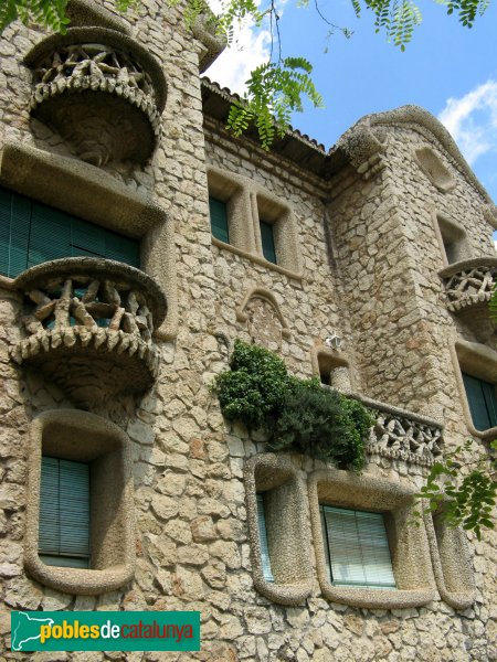 El Papiol - Casa Bou (Foto: Albert Esteves, 2010) El Papiol - Casa Bou