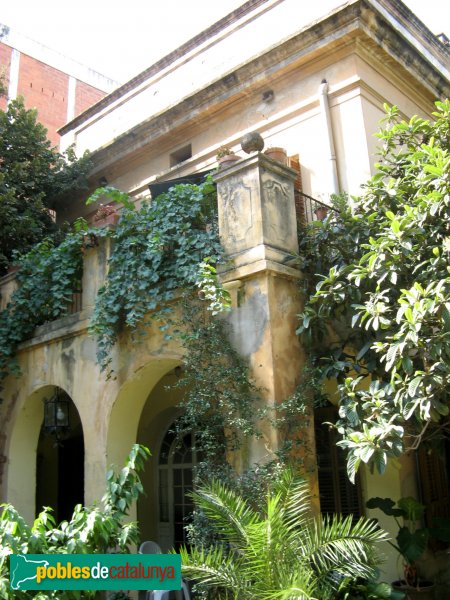 Cerdanyola - Ca l'Arquer (Foto: Albert Esteves, 2010) Cerdanyola - Ca l'Arquer