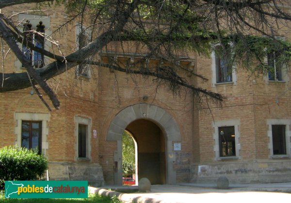Santa Perpètua de Mogoda - Castell de Can Taió (Foto: Albert Esteves, 2010) Santa Perpètua de Mogoda - Castell de Can Taió
