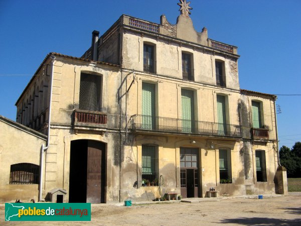 Santa Perpètua de Mogoda - Can Llobet (Foto: Albert Esteves, 2010) Santa Perpètua de Mogoda - Can Llobet