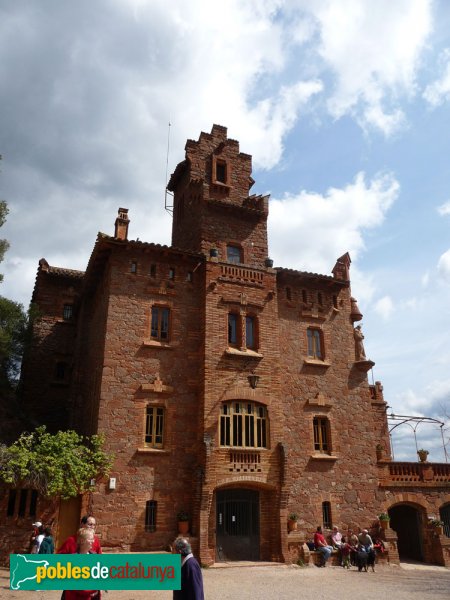Sant Llorenç Savall - El Marquet de les Roques. Façana (Foto: Joan Sánchez Sabé, 2010) Sant Llorenç Savall - El Marquet de les Roques. Façana