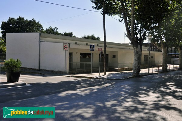 Les Escoles Velles (Foto: Joan Sánchez Sabé, 2010) Les Escoles Velles