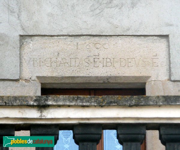 Fortià - Nucli antic, finestra 1600 (Foto: Albert Esteves, 2010) Fortià - Nucli antic, finestra 1600