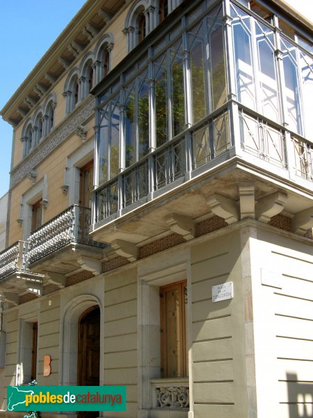 Barcelona - Can Deu (Foto: Albert Esteves, 2010) Barcelona - Can Deu