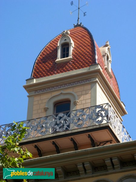 Barcelona - Can Deu. Torratxa (Foto: Albert Esteves, 2010) Barcelona - Can Deu. Torratxa