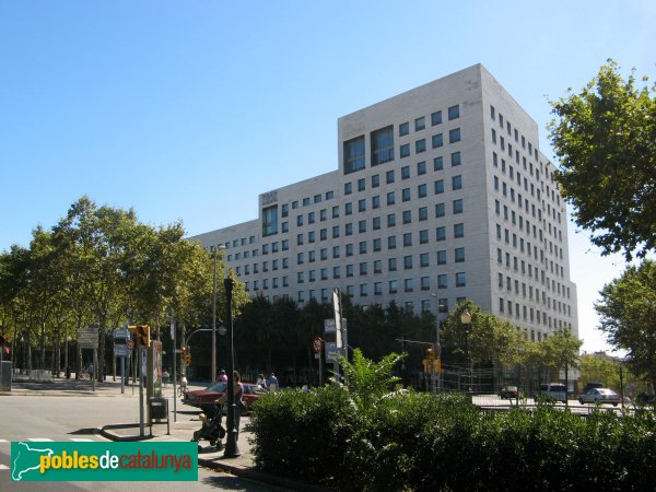 Barcelona - Illa Diagonal (Foto: Albert Esteves, 2010) Barcelona - Illa Diagonal